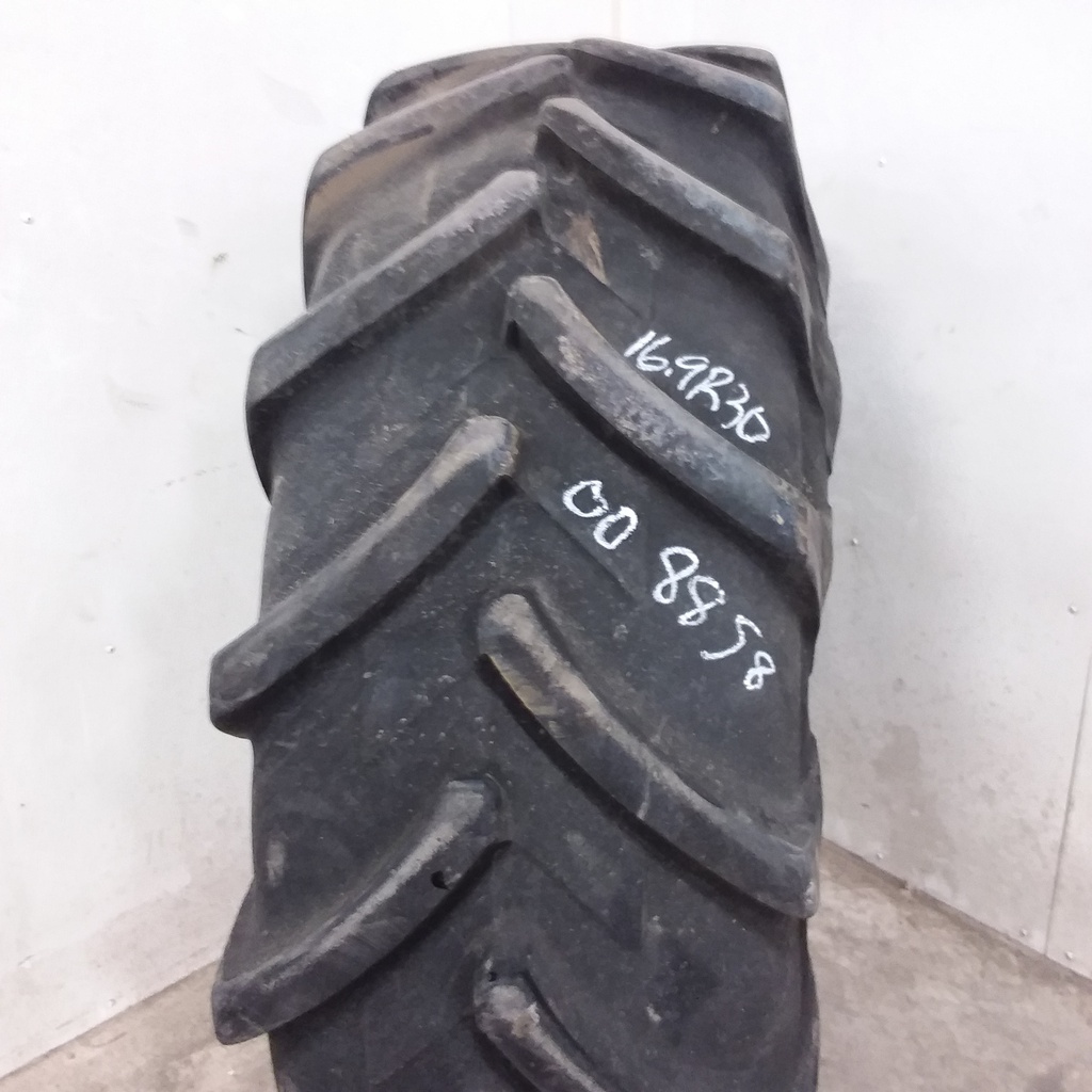 16.9/R30 Michelin AgriBib R-1W 134 B 70%