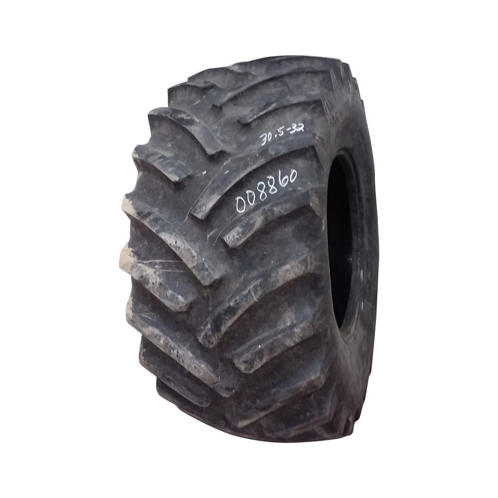 30.5/L-32 Titan Farm Hi Traction Lug R-1, F (12 Ply) 90%