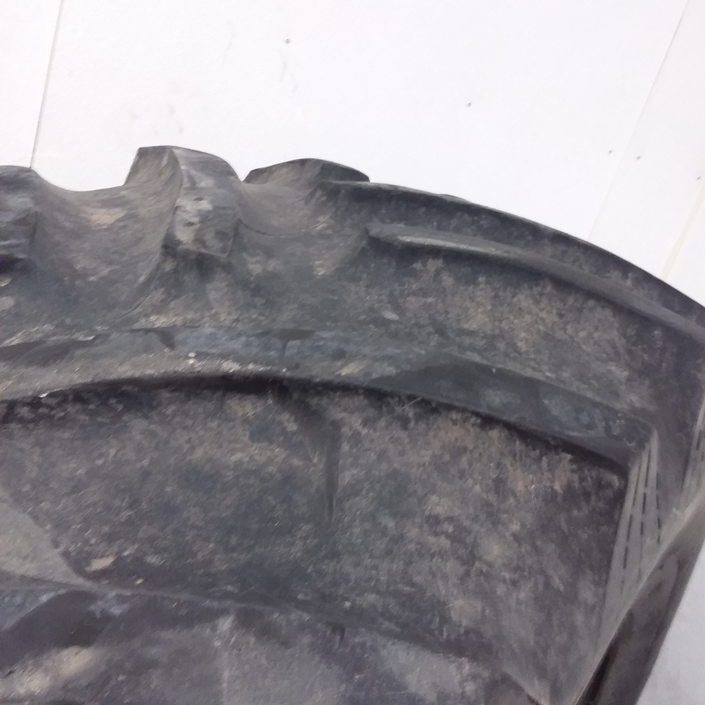 30.5/L-32 Titan Farm Hi Traction Lug R-1, F (12 Ply) 90%