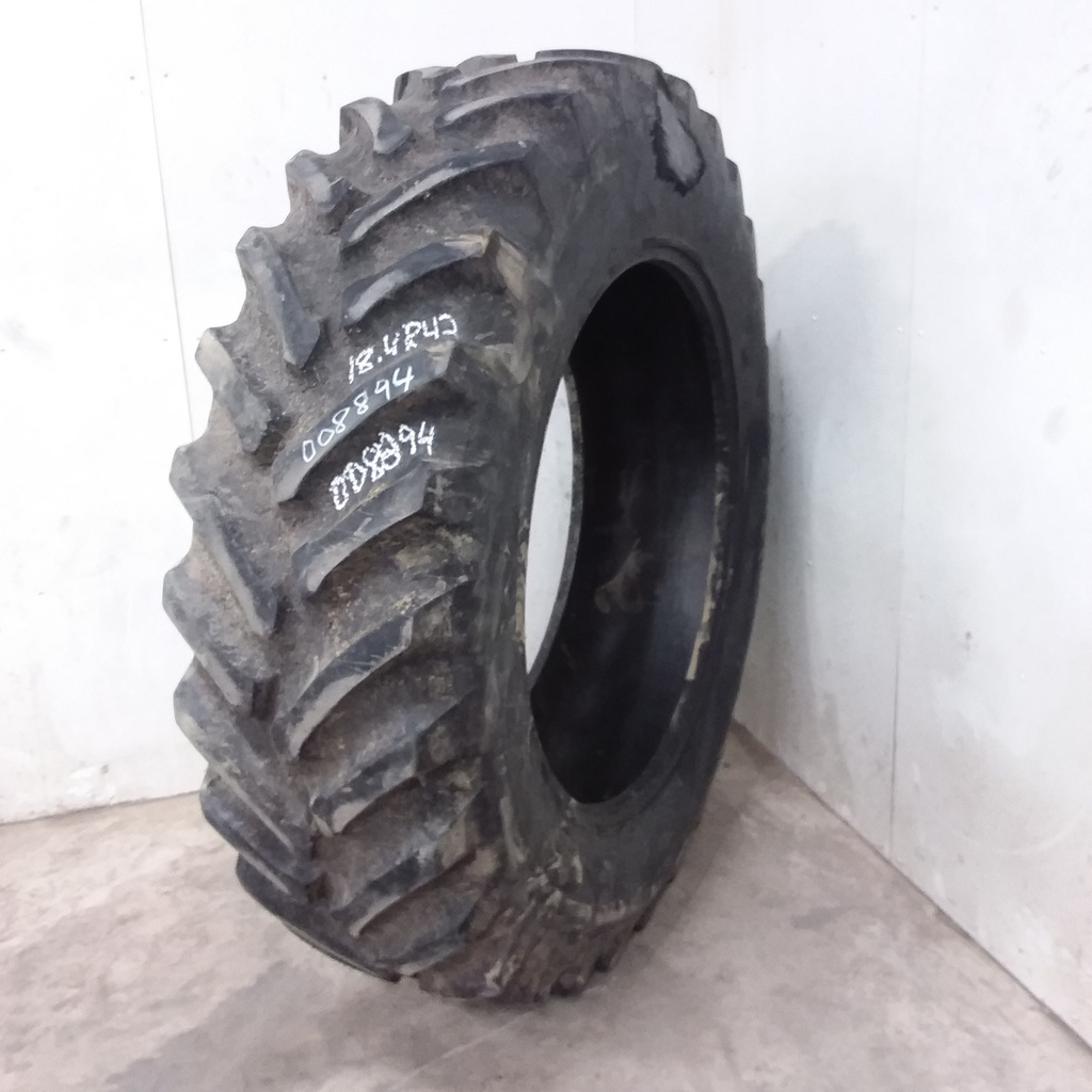 18.4/R42 Titan Farm Hi Traction Lug Radial R-1 148 A8 70%