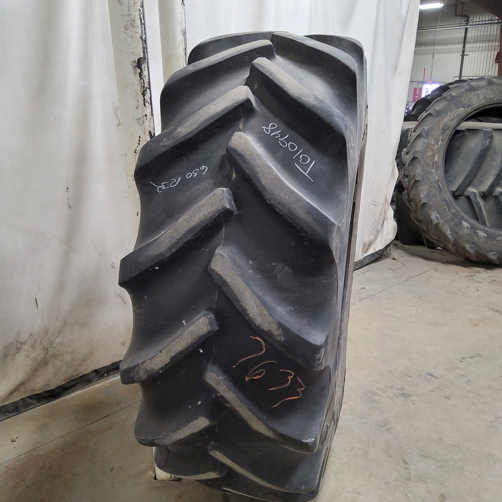 650/75R32 Goodyear Farm DT822 Radial R-1W 172 A8 85%