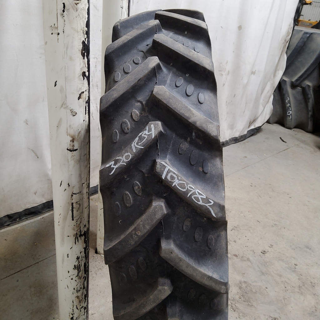 320/85R34 BKT Tires Agrimax RT 855 R-1W 141 A8 80%