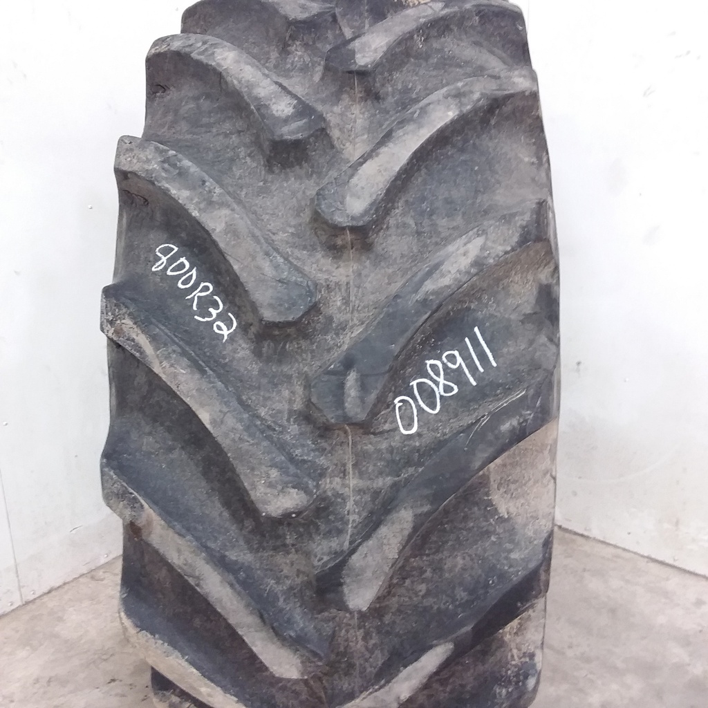 800/65R32 Firestone Radial All Traction DT R-1W 172 A8 90%