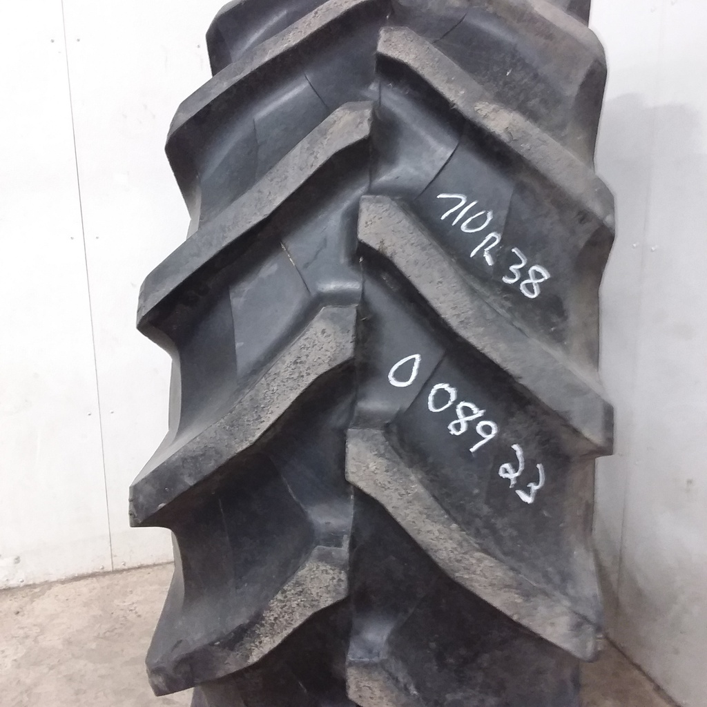 710/70R38 Titan Farm AG49M Radial R-1W 177 B 80%