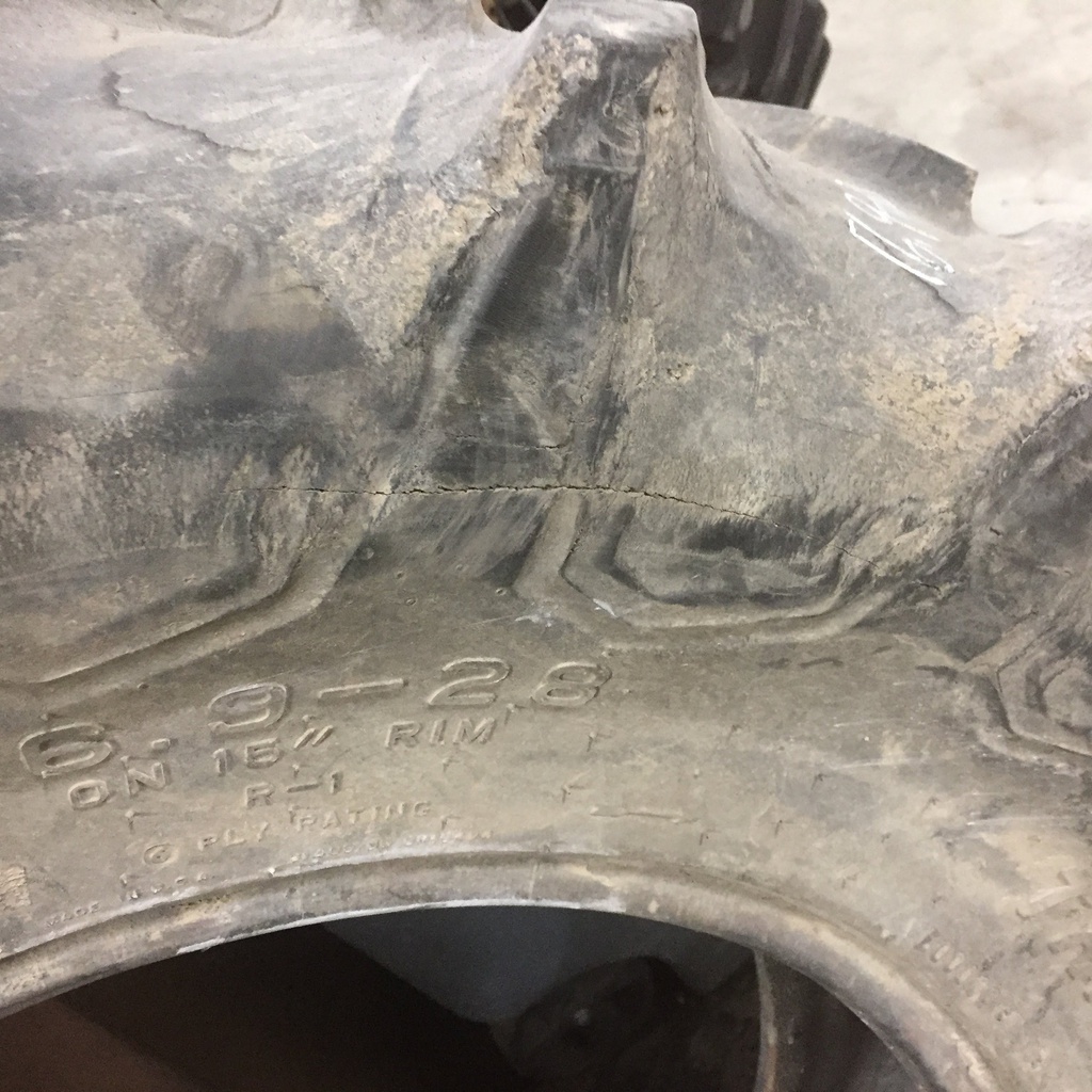 16.9/-28 Firestone Traction Field & Road R-1, C (6 Ply) 65%