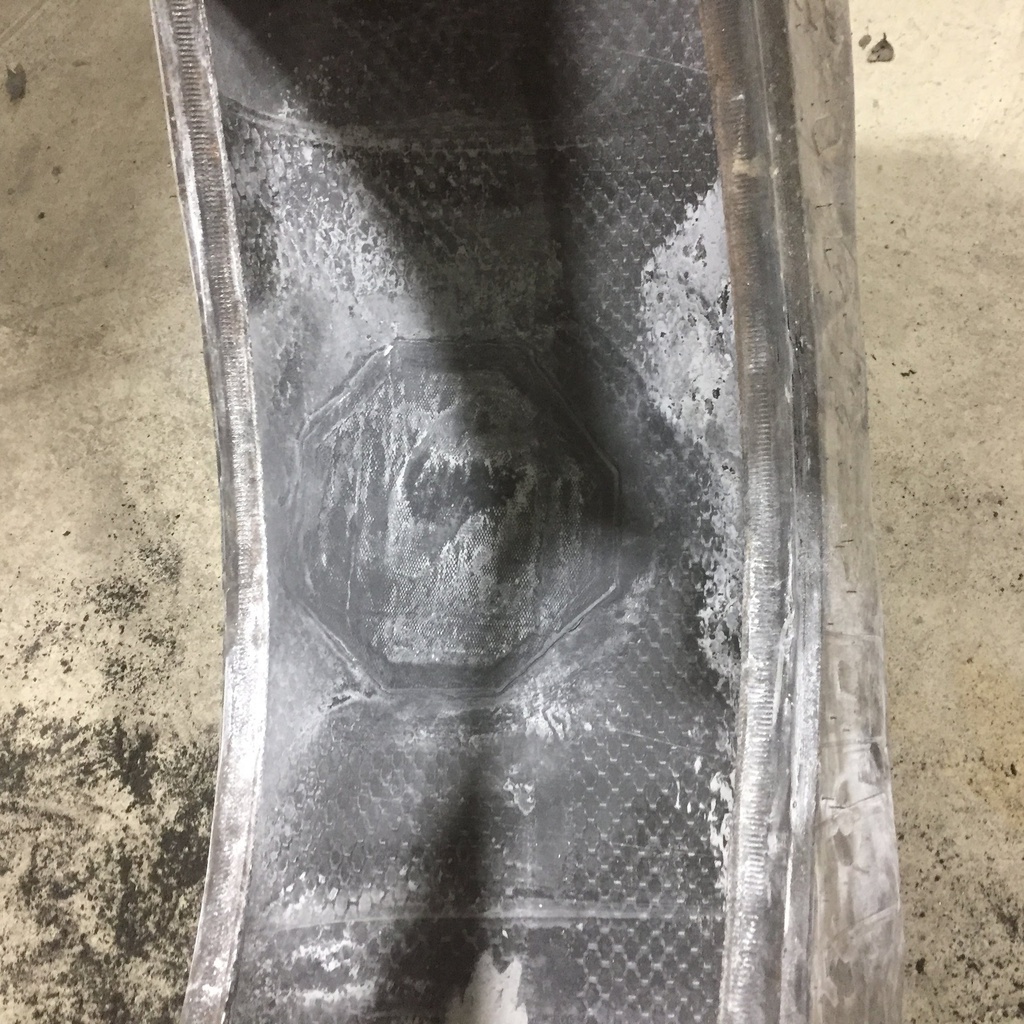 16.9/-28 Firestone Traction Field & Road R-1, C (6 Ply) 65%