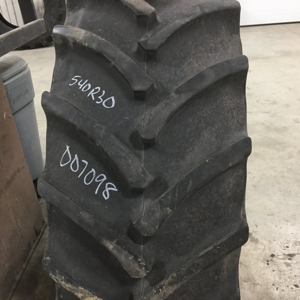 540/65R30 Continental AC65 Contract R-1W 168 A8 80%