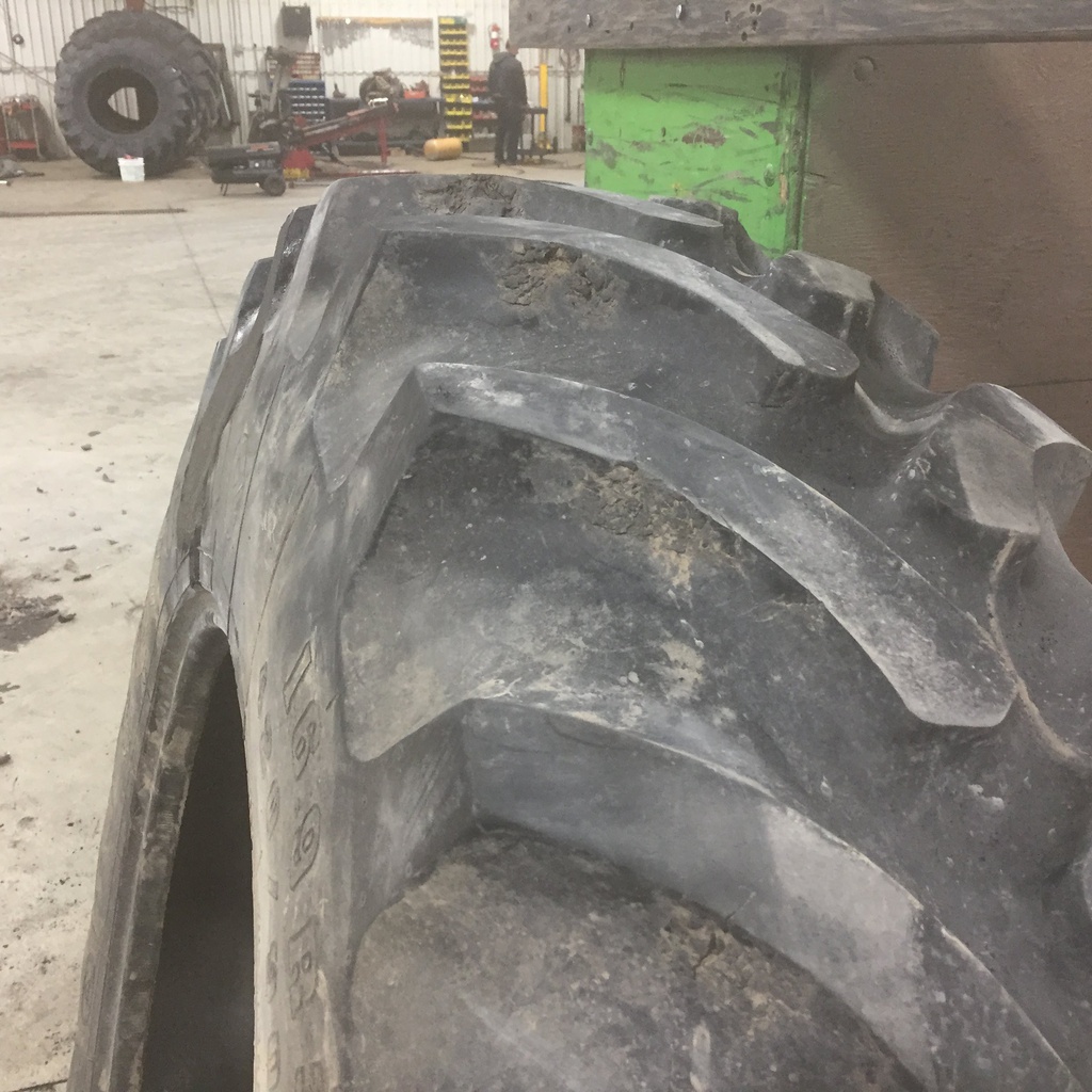 420/90R30 Firestone Radial All Traction FWD R-1 142 B 65%