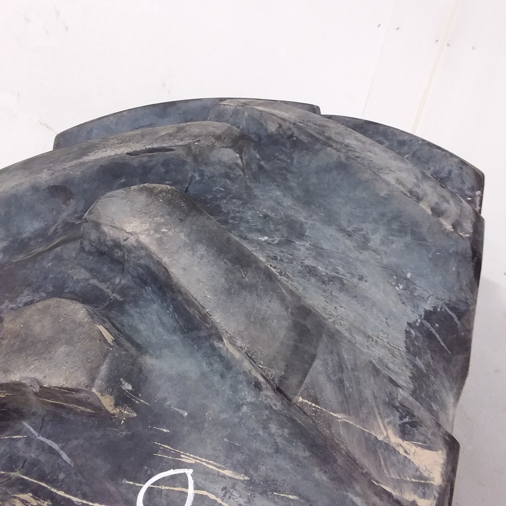 28/L-26 Nokian Forest King TRS LS-2 173 A6, P26 (26 Ply) 80%