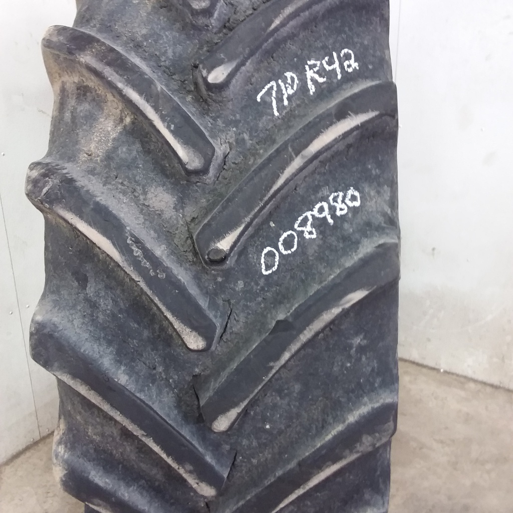 710/70R42 Goodyear Farm DT824 Optitrac R-1W 173 B 70%