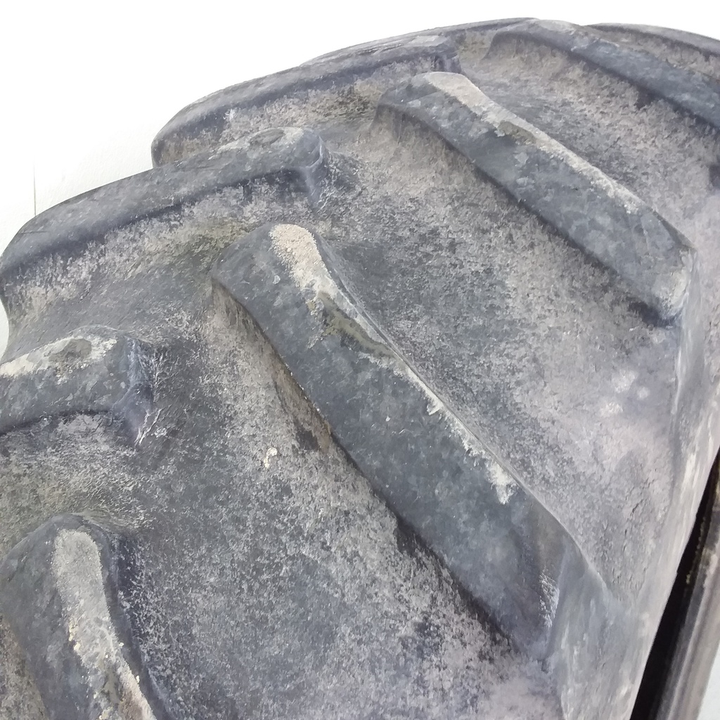 520/85R42 Firestone Radial All Traction 23 R-1 157 B 70%