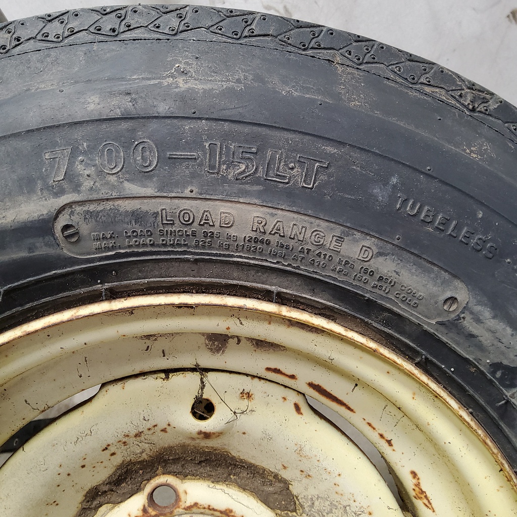 7.00/-15 Goodyear Farm HWY, D (8 Ply)