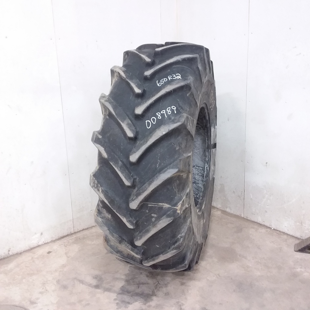 650/75R32 Michelin MegaXBib (M28) R-1W 172 B 50%
