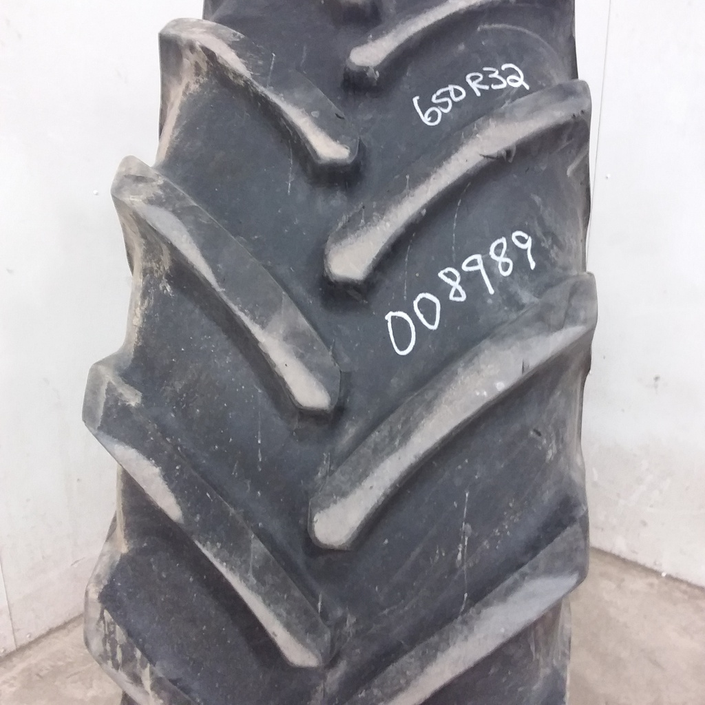 650/75R32 Michelin MegaXBib (M28) R-1W 172 B 50%