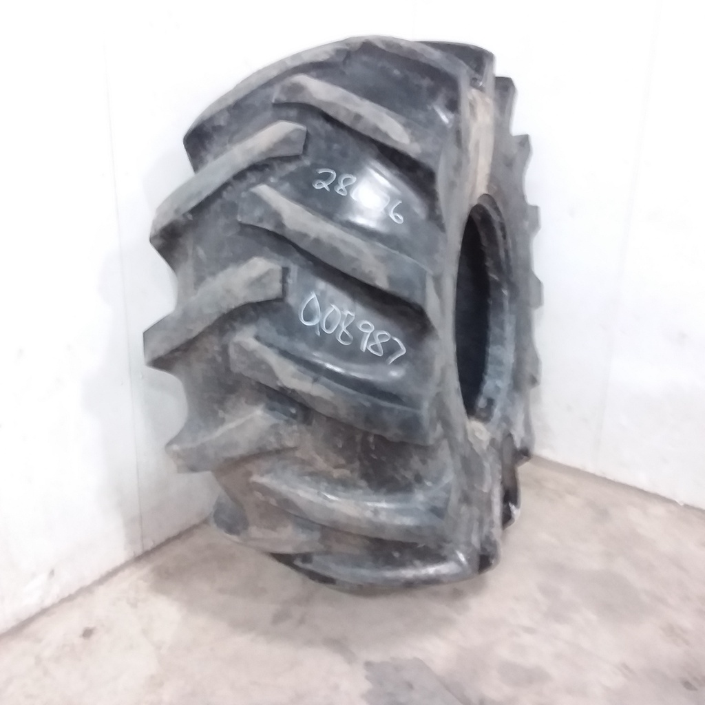 28/L-26 Goodyear Farm Logger Lug III LS-2, L (20 Ply) 65%