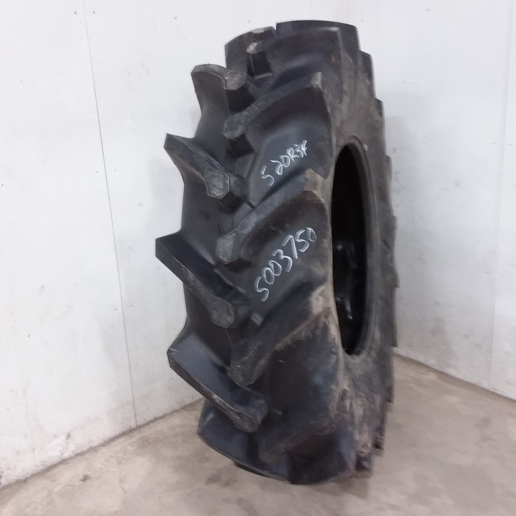 520/85R34 Firestone Radial Champion Spade Grip R-2 162 B 99%