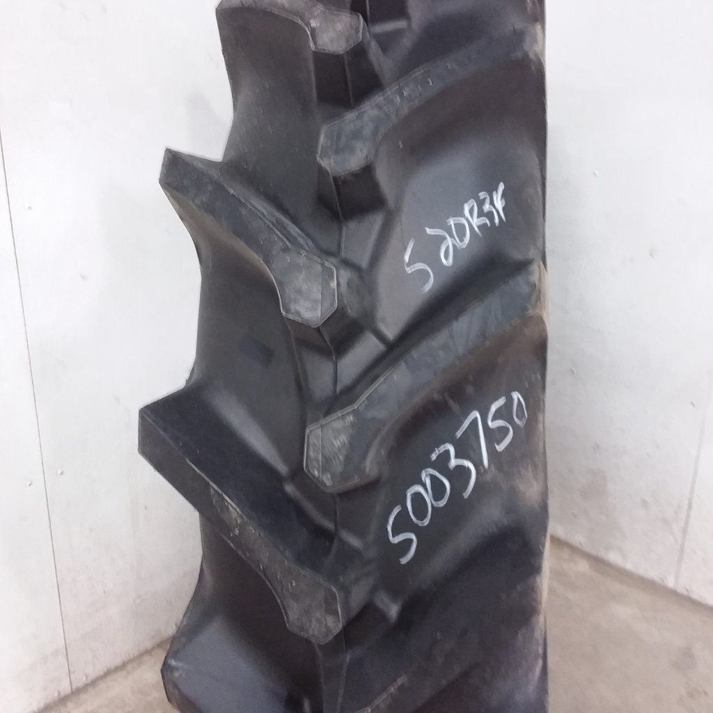 520/85R34 Firestone Radial Champion Spade Grip R-2 162 B 99%