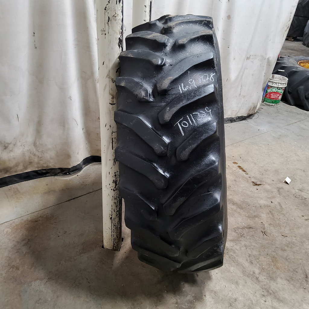 16.9/R28 Goodyear Farm Dyna Torque Radial FWA R-1 136 B 55%