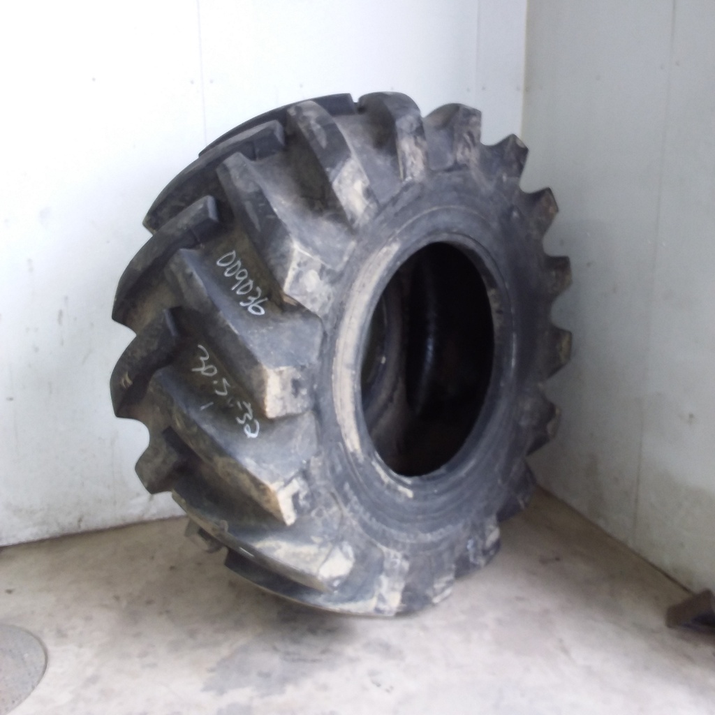 30.5/L-32 Constellation LS-2, L (20 Ply) 95%