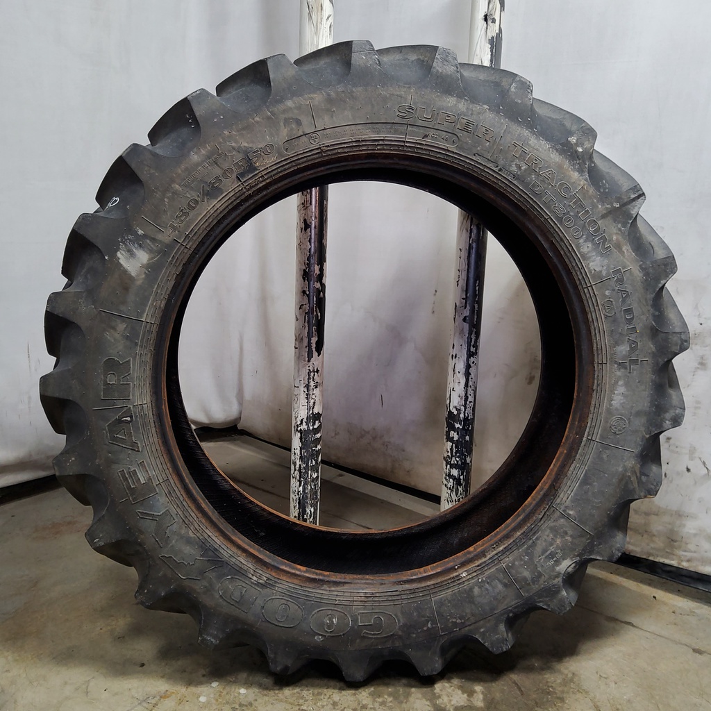 480/80R50 Goodyear Farm DT800 Super Traction R-1W 159B 90%