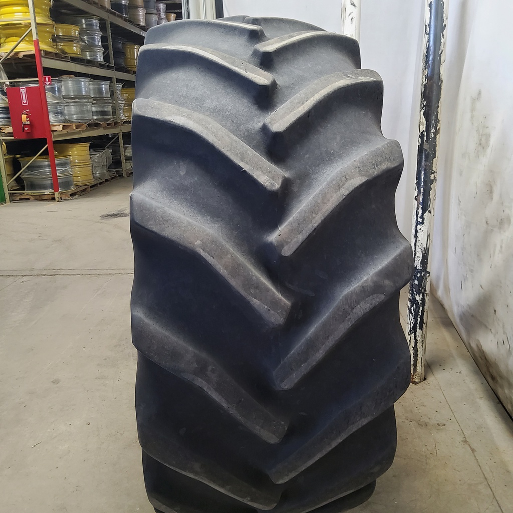 800/70R38 Goodyear Farm DT820 Super Traction R-1W 173B 65%