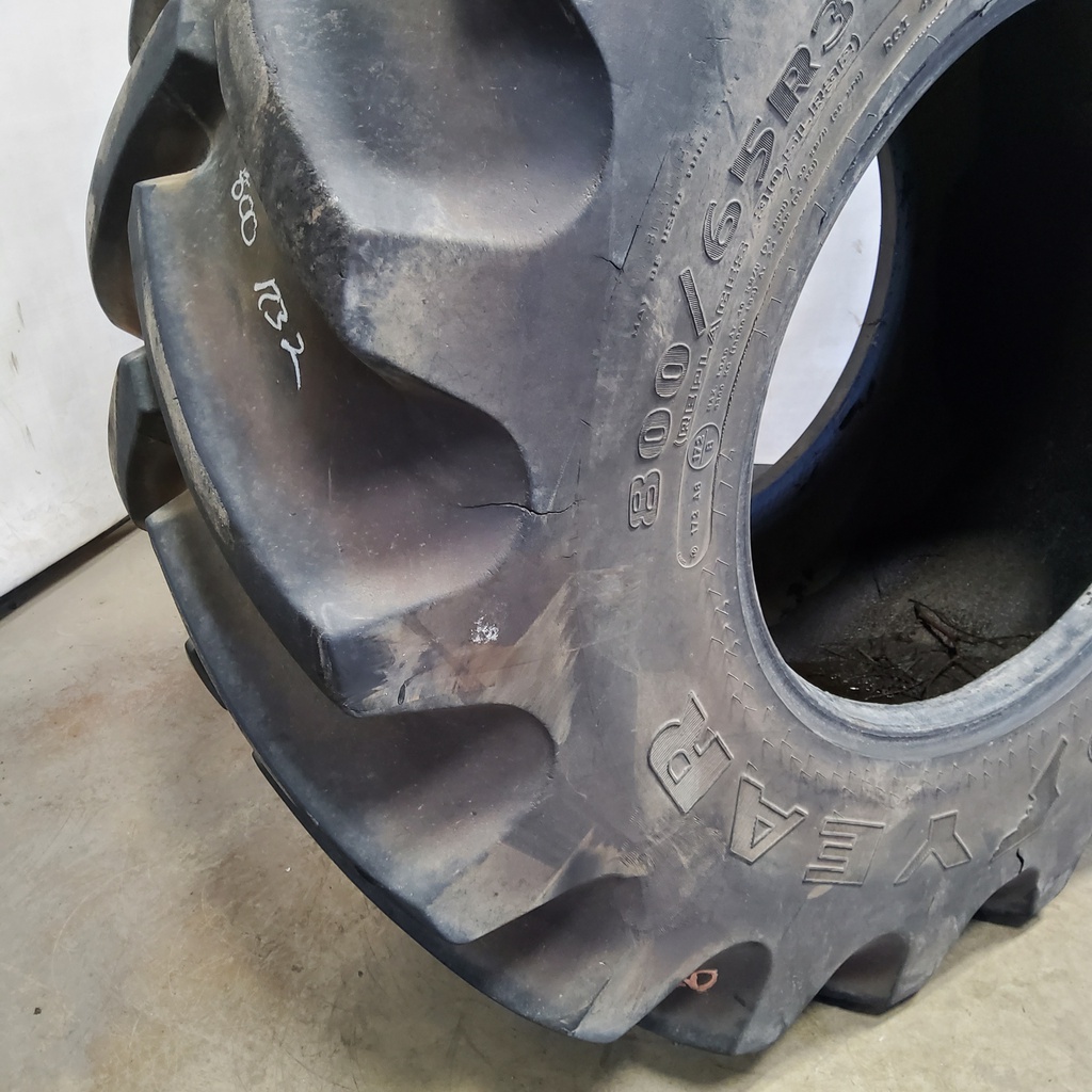 800/65R32 Goodyear Farm Super Traction Radial R-1W 172B 90%