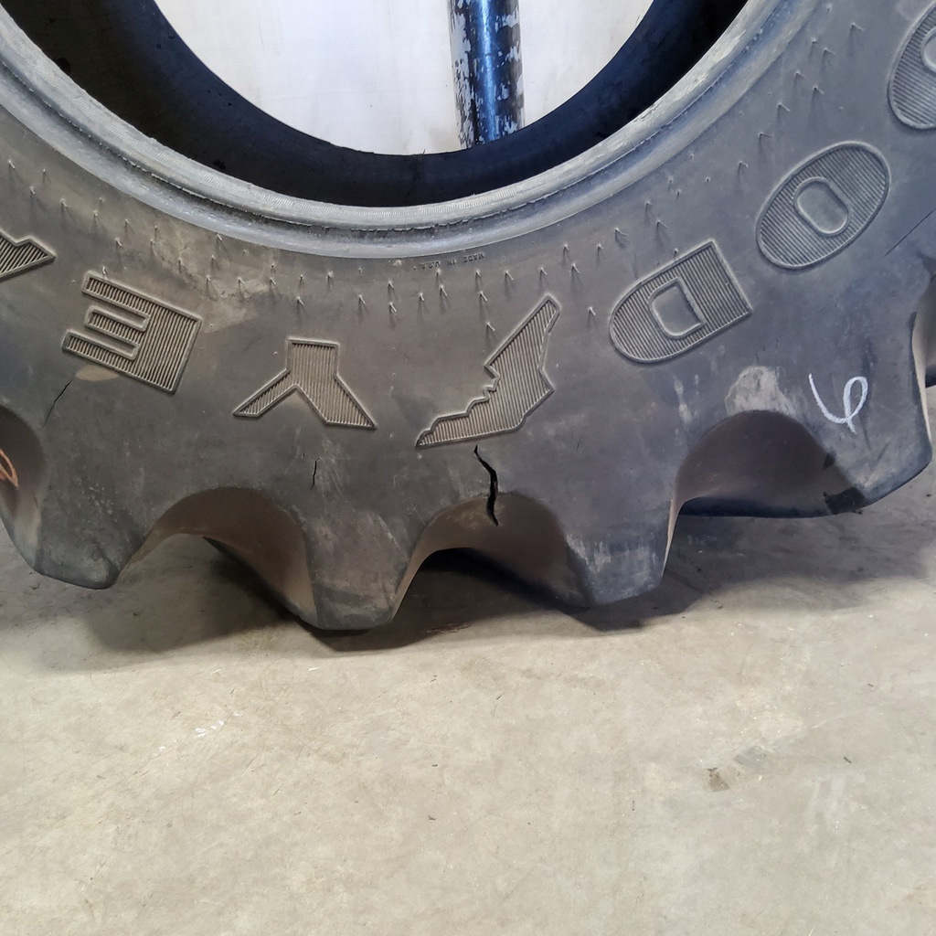 800/65R32 Goodyear Farm Super Traction Radial R-1W 172B 90%