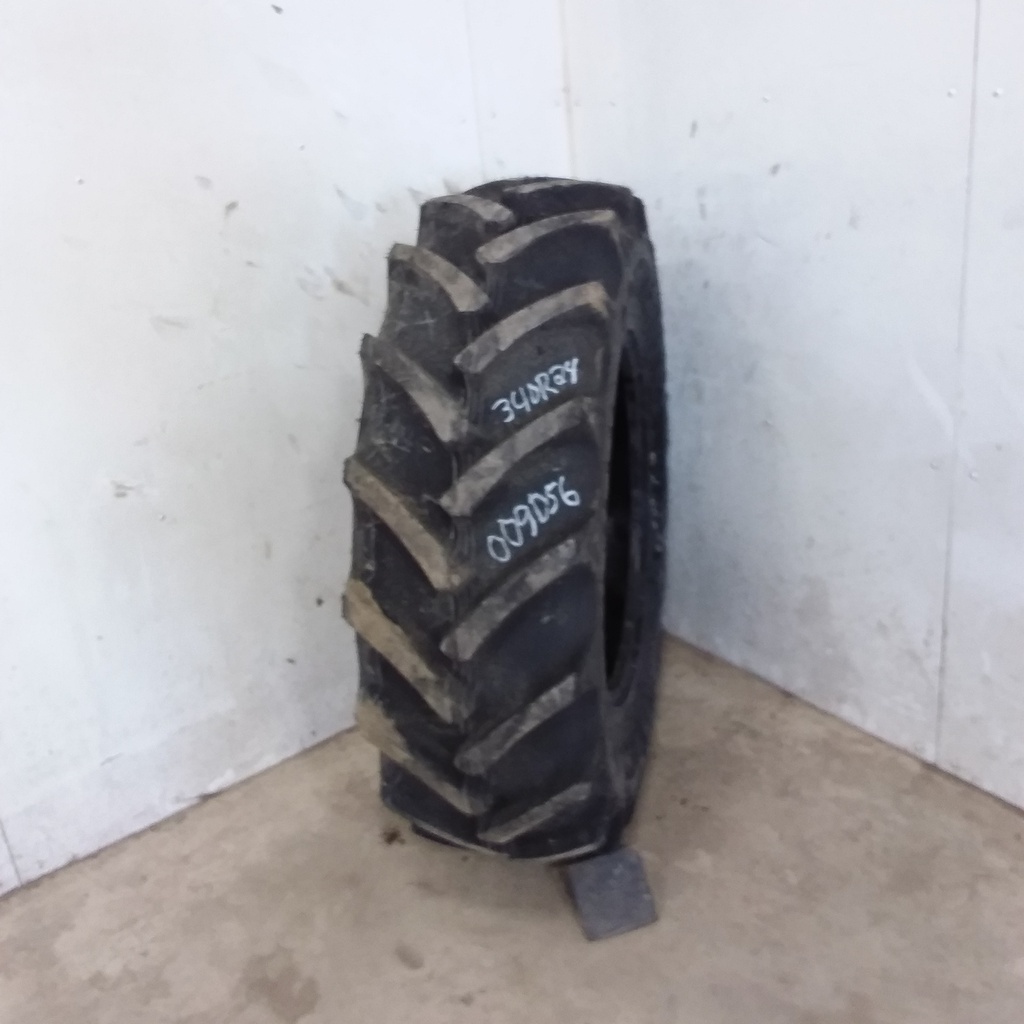 340/85R24 Continental AC85 Contract R-1W 122B 90%