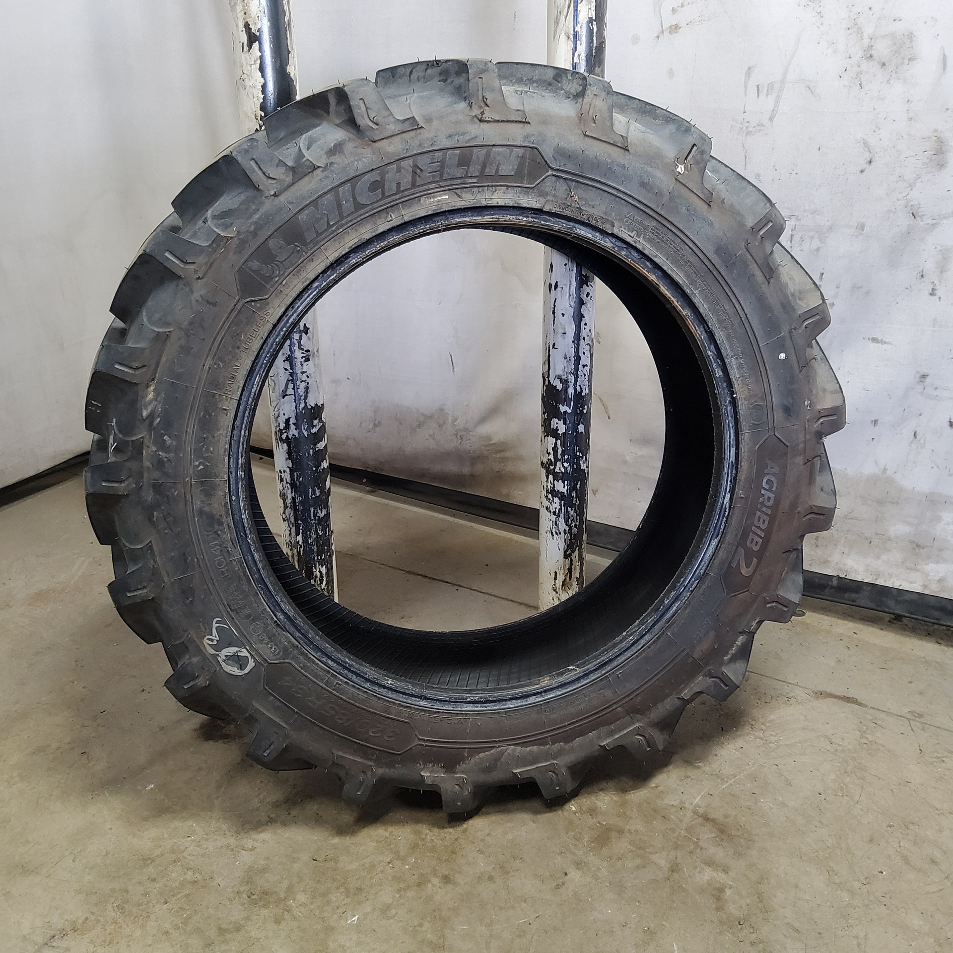 Used320/85R34 Michelin AgriBib 2 R1W Agricultural Tires for Sales