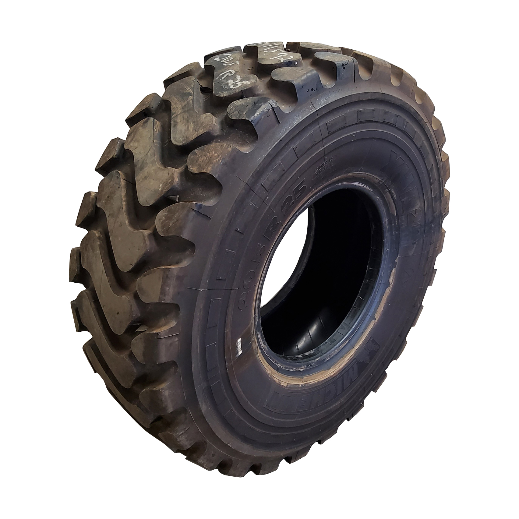 R25 Tire Size