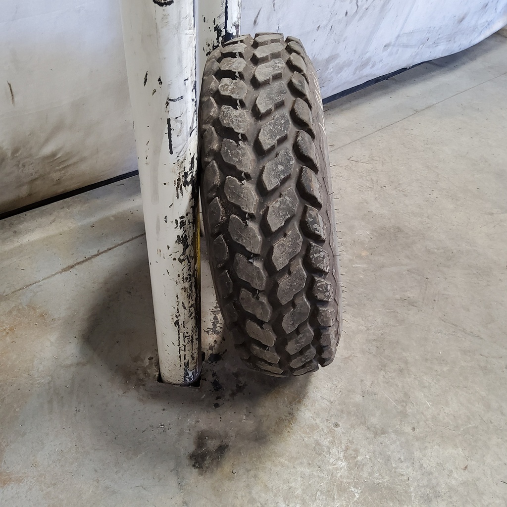 9.5/-16 Firestone Turf & Field R-3 A8, C (6 Ply) 90%
