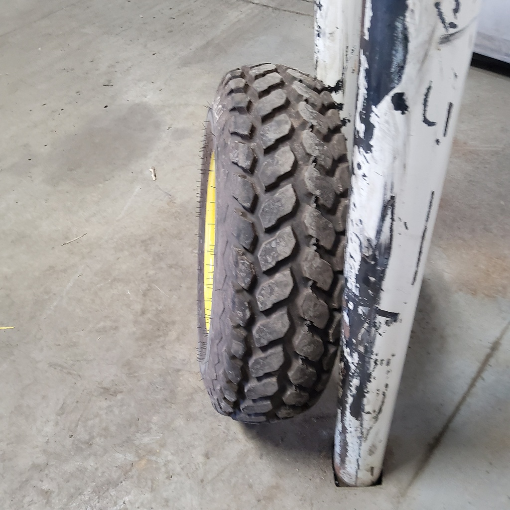9.5/-16 Firestone Turf & Field R-3 A8, C (6 Ply) 90%