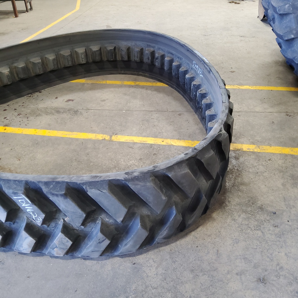 18" Camoplast Track 3500 General Ag Case IH Rowtrac 80%