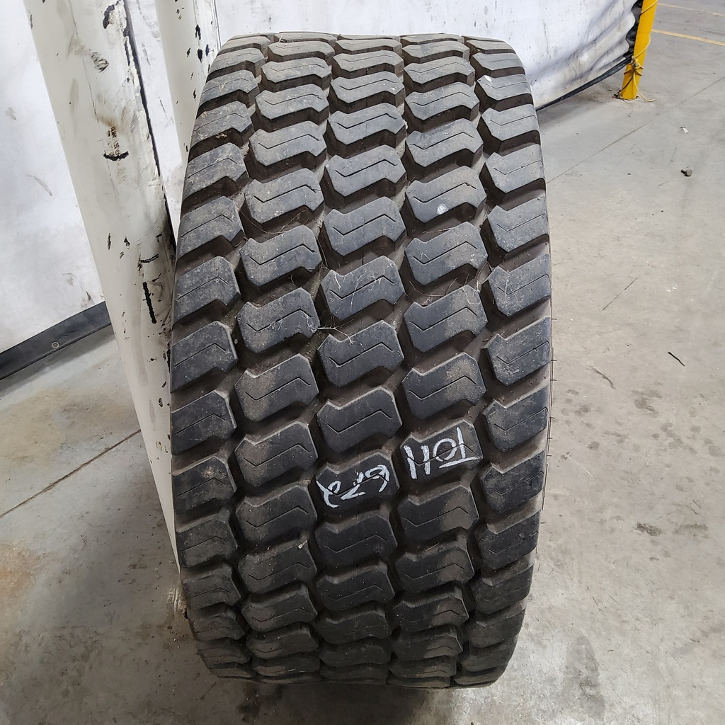 44/18.00-20 Titan Farm Multi Trac C/S NHS  HF-1 123B, B (4 Ply) 95%