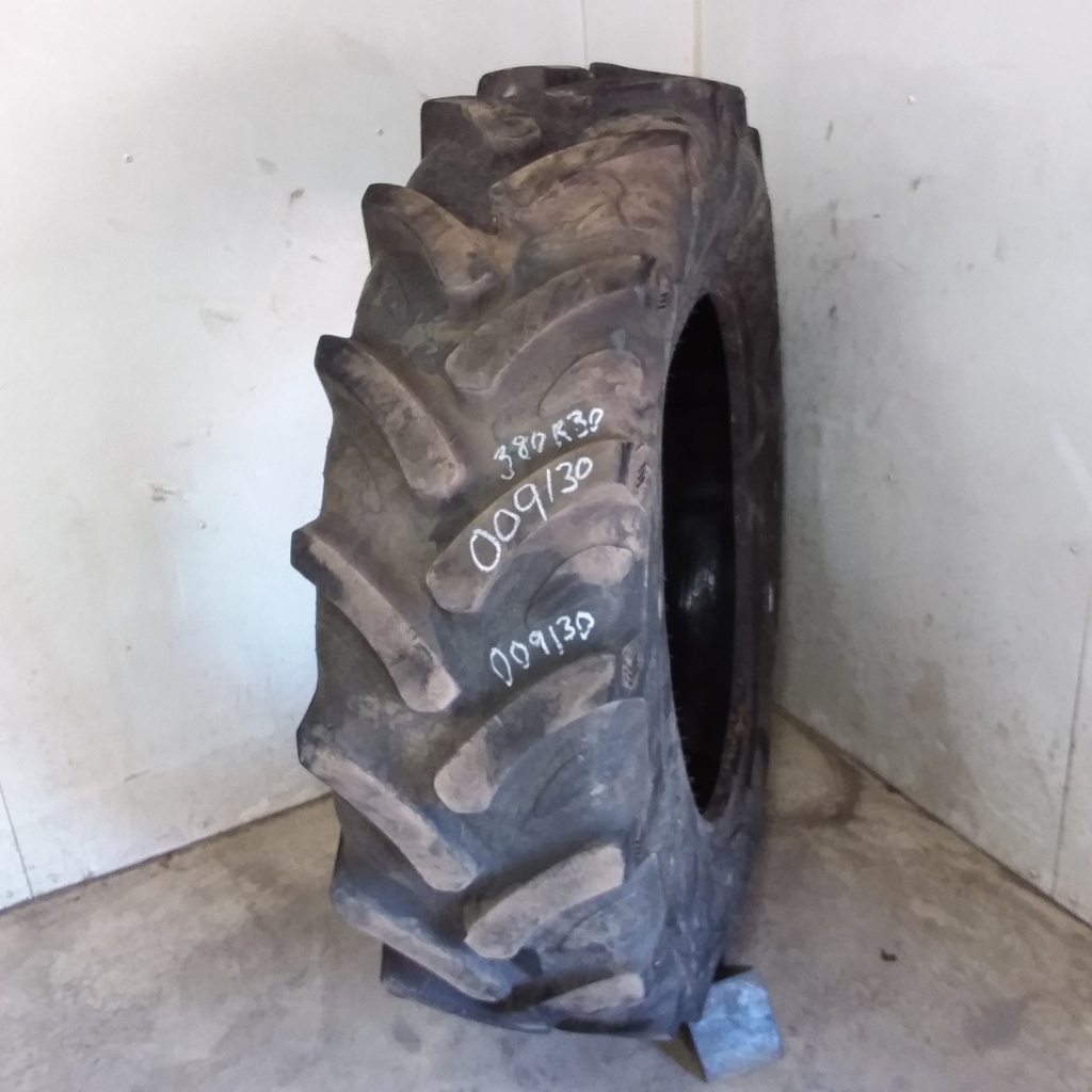 380/85R30 Alliance 842 Farm Pro 85 R-1W 135B 35%