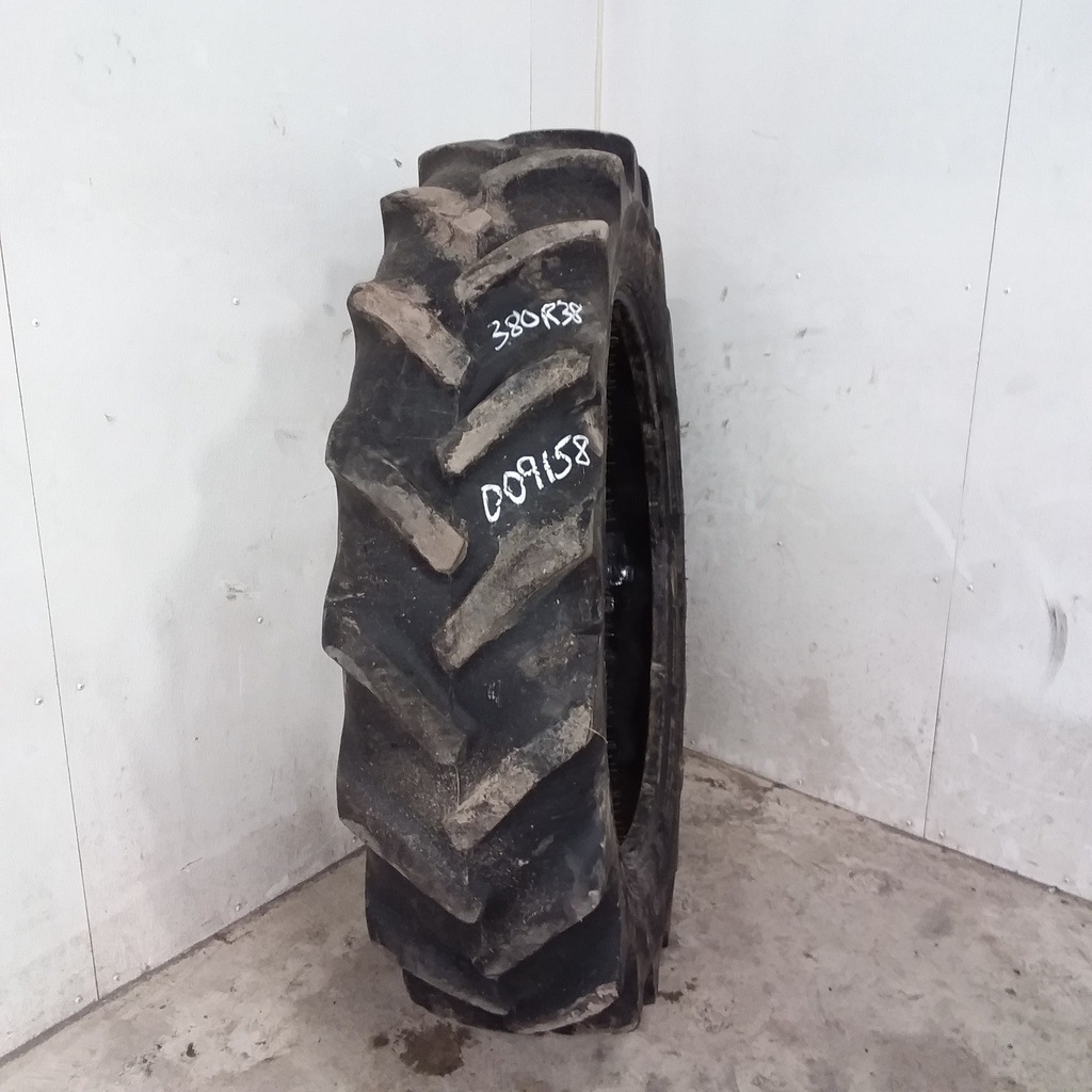 380/80R38 Goodyear Farm DT800 Super Traction R-1W 142A8 45%