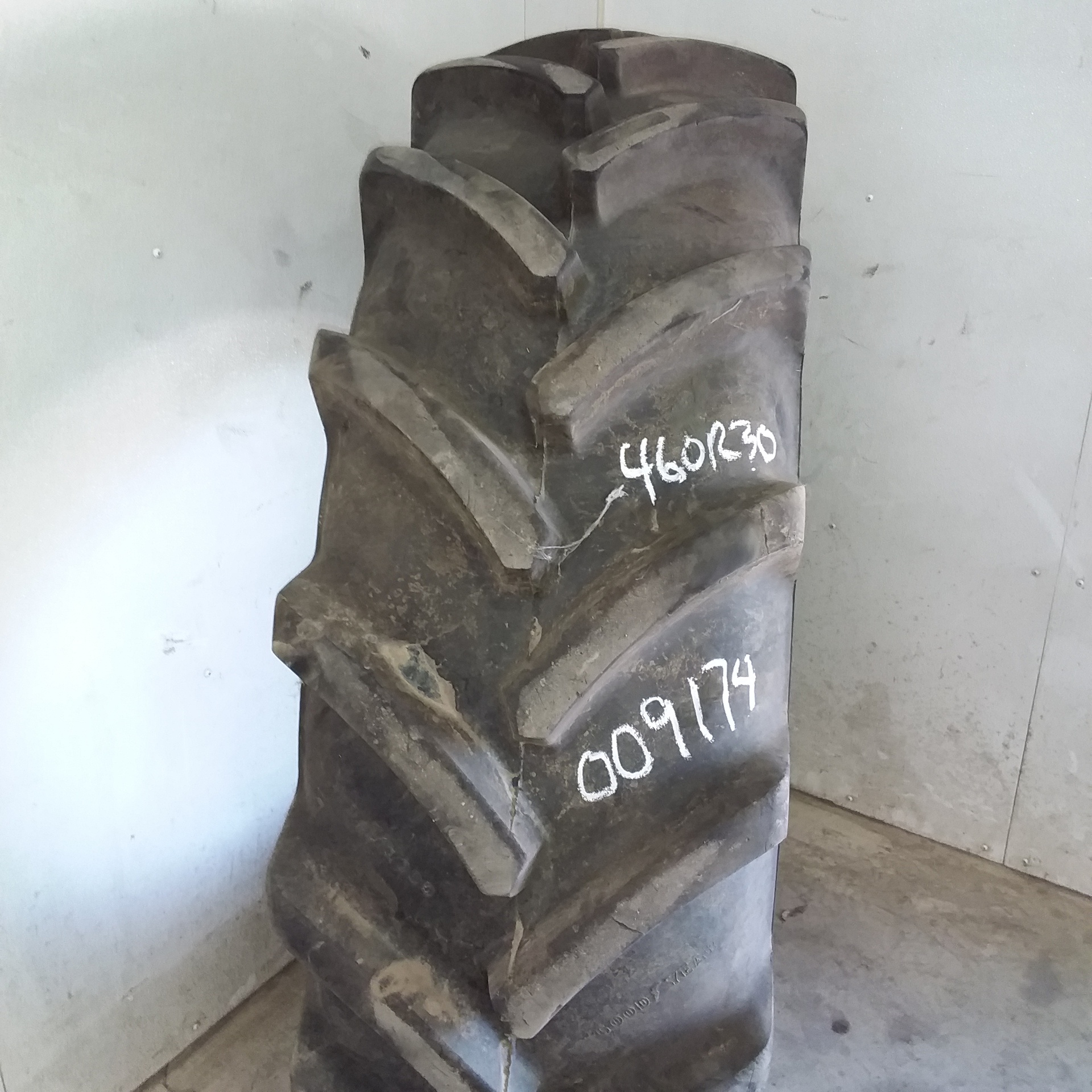 Used460/85R30 Goodyear Farm DT806 Optitrac R1W Agricultural Tires for