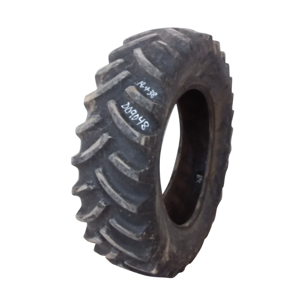 18.4/-38 Titan Farm Hi Traction Lug R-1 , D (8 Ply) 85%