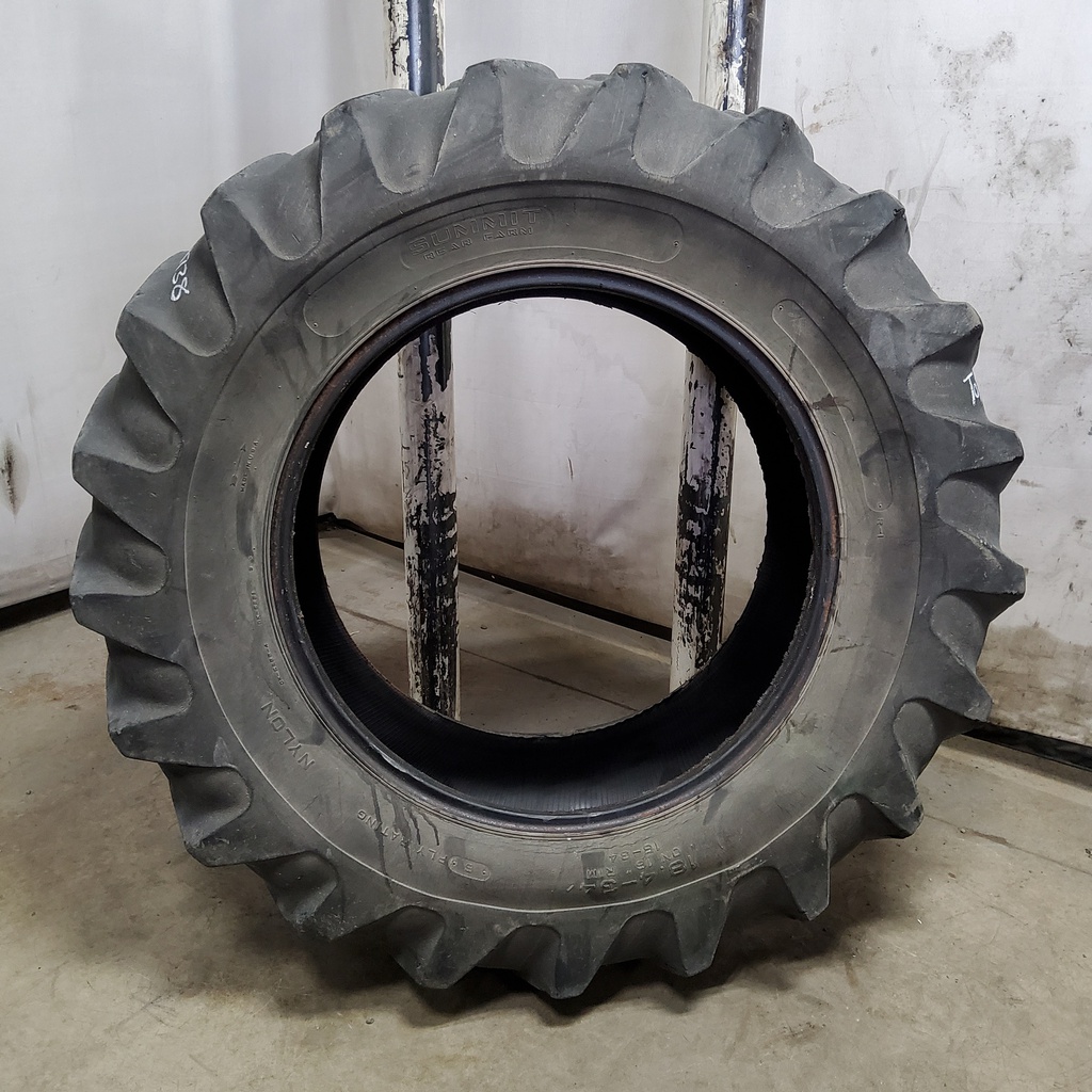 18.4/-34 Summit Rear Farm R-1 , C (6 Ply)