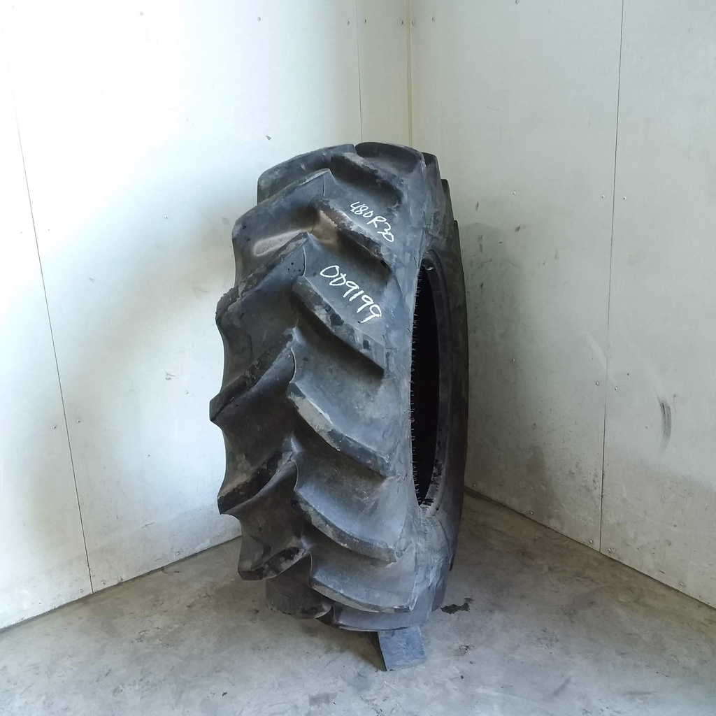 480/70R30 Goodyear Farm DT810 Super Traction R-1W 152A8/B 75%