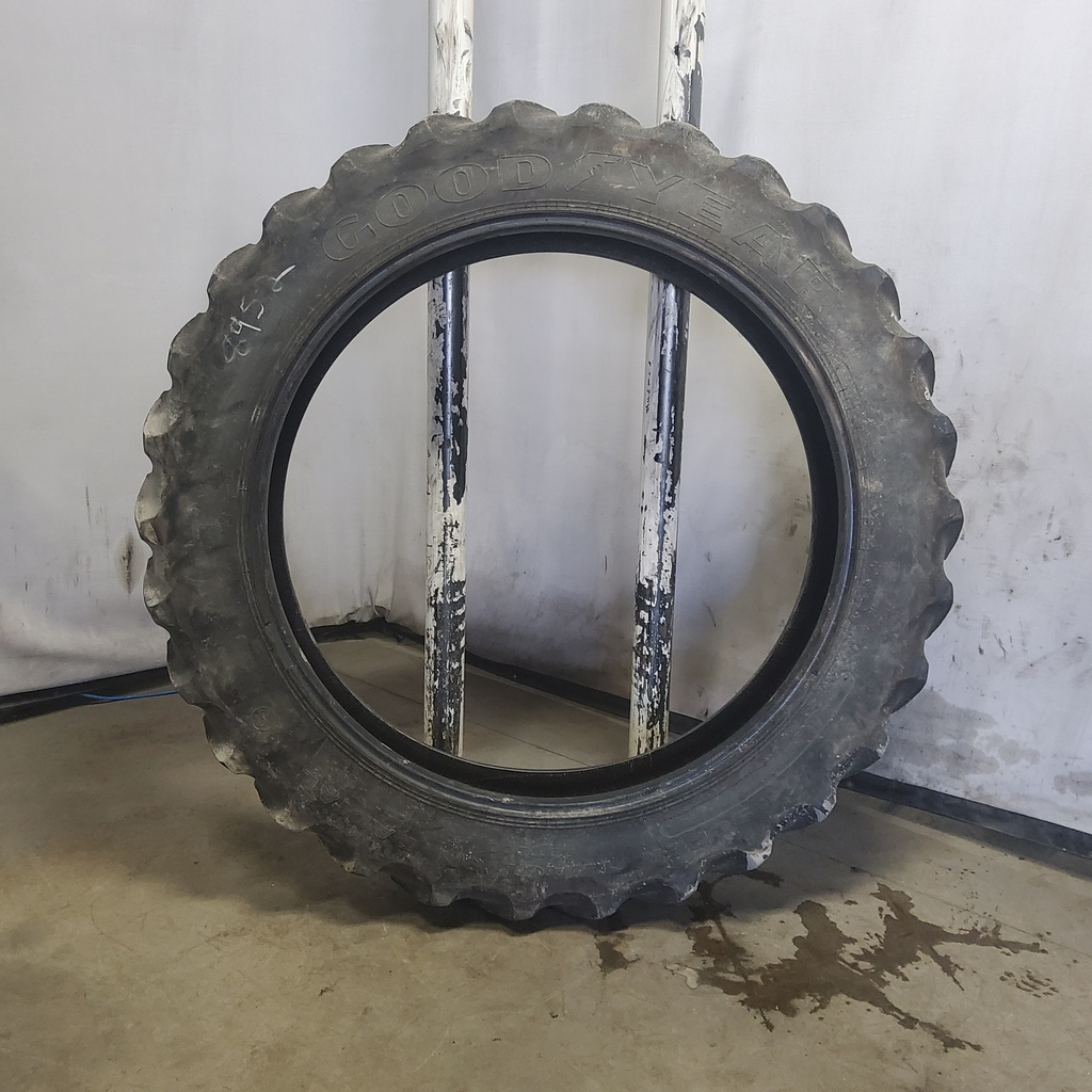 320/105R54 Goodyear Farm DT800 Super Traction R-1W 166B 55%