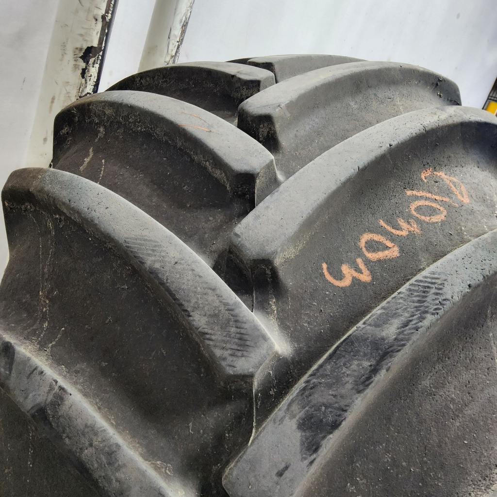 900/60R32 Continental Super Volume SVT R-1W 176A8 85%