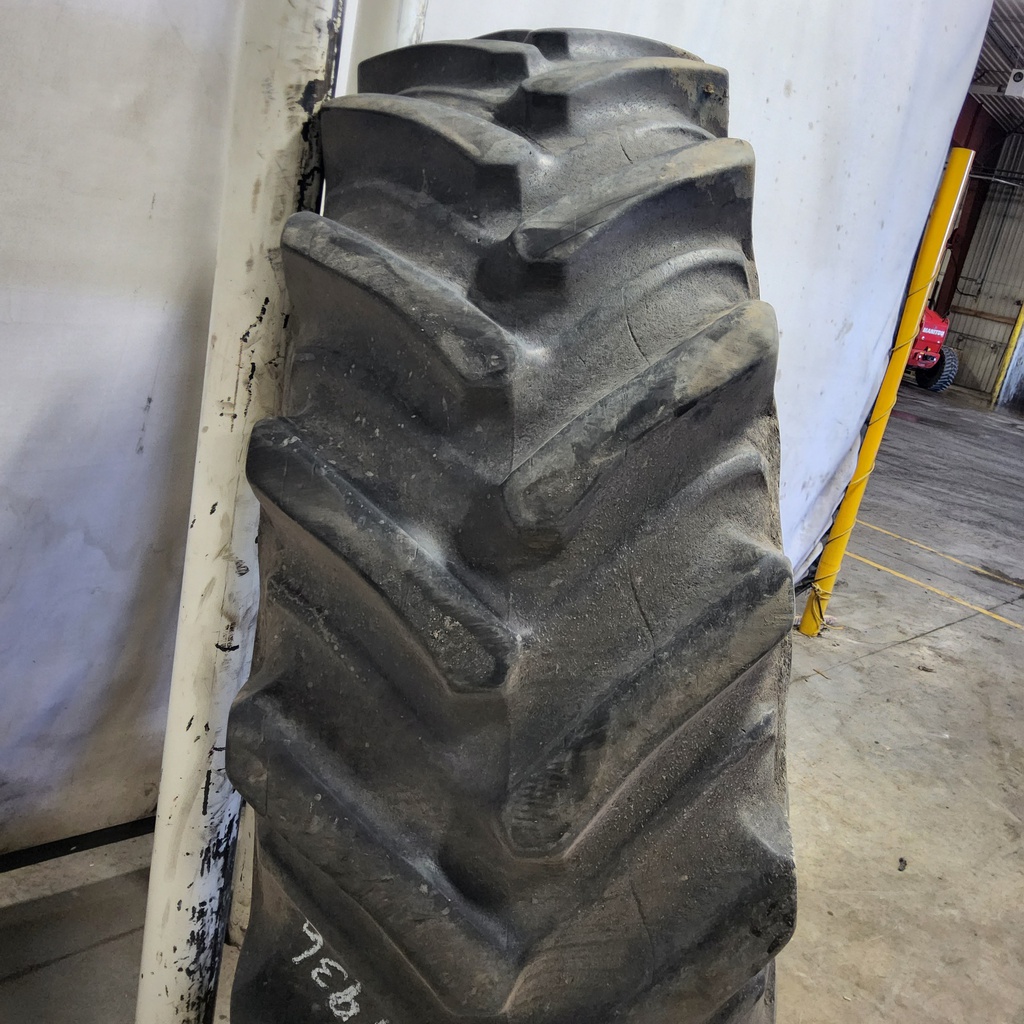 20.8/R42 Firestone Radial 7000 R-1W 155A8 70%