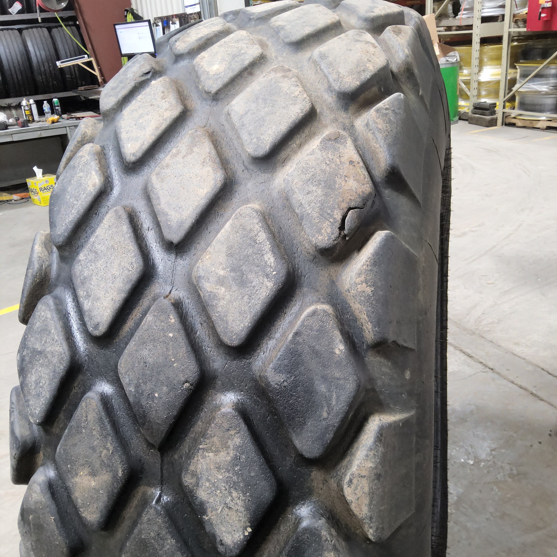 Used580/70R26 Goodyear Farm All Weather Radial R3 Agricultural Tires