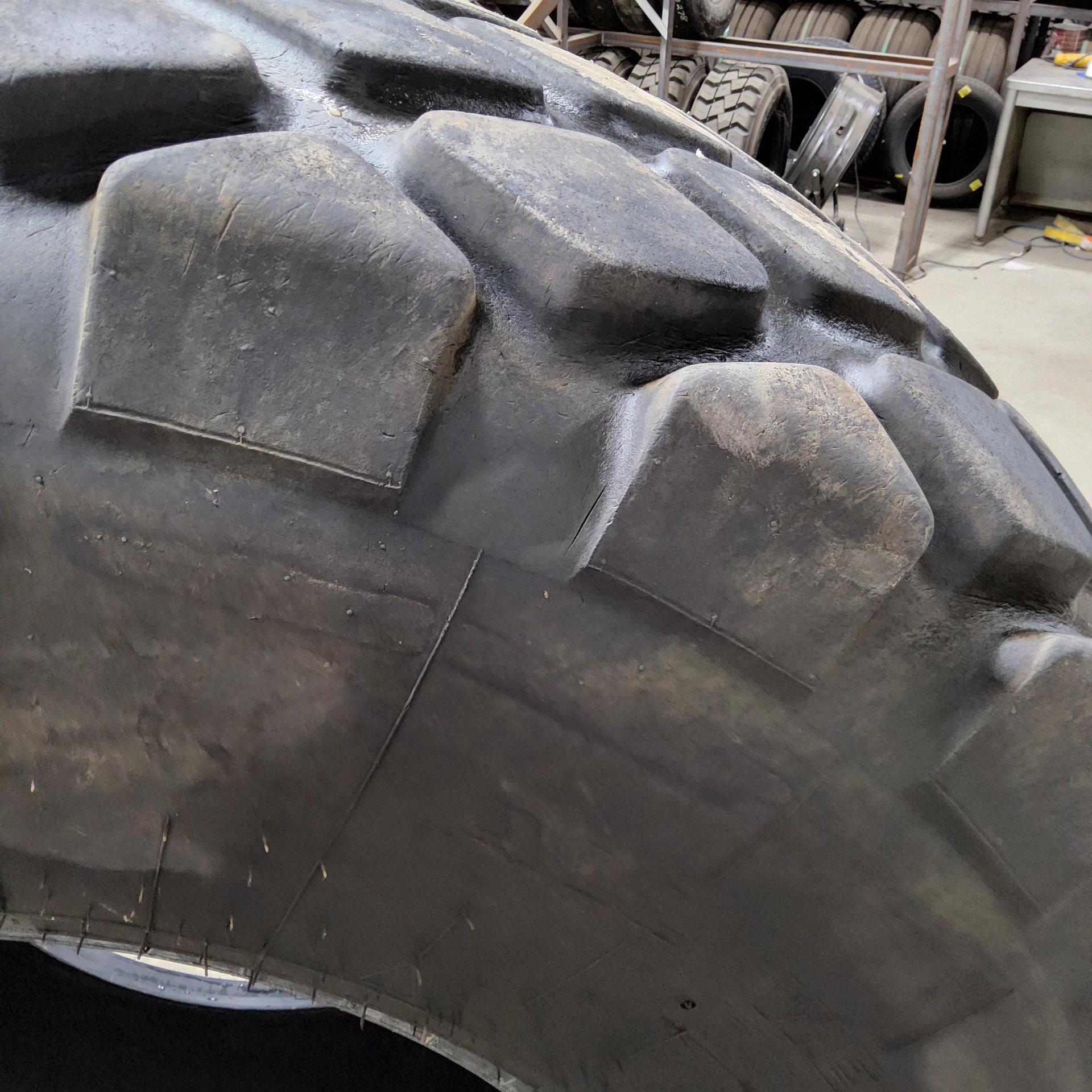 Used580/70R26 Goodyear Farm All Weather Radial R3 Agricultural Tires