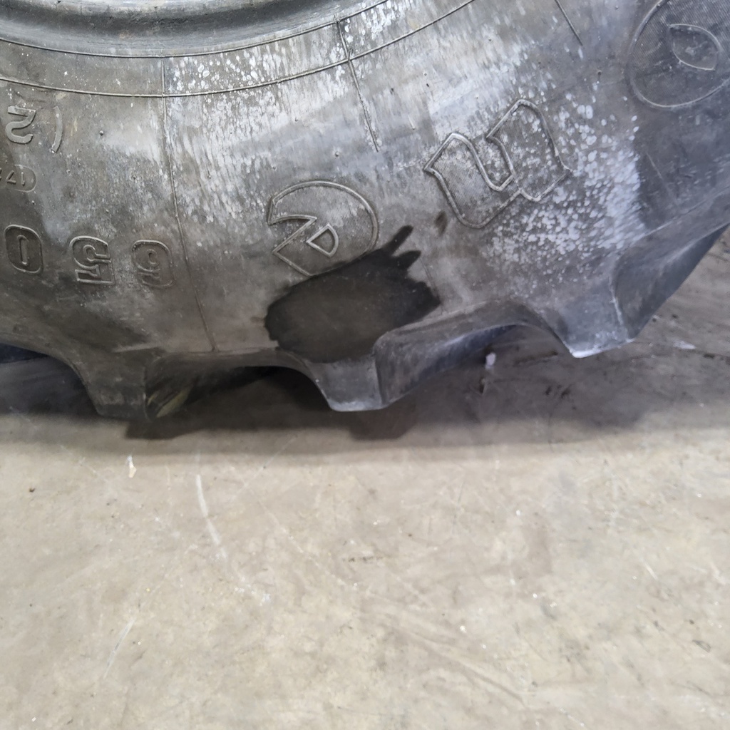 650/75R32 Firestone Radial All Traction DT R-1W 172 B 70%