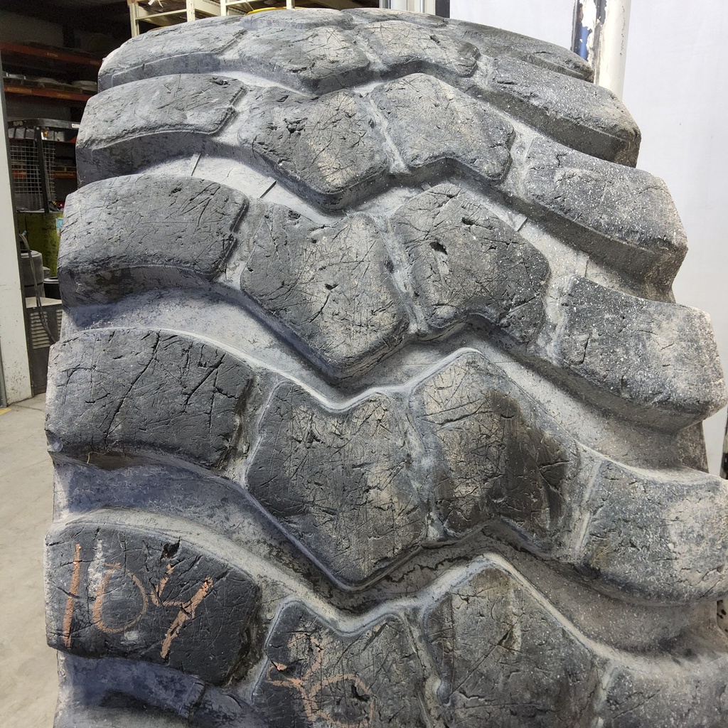 29.5/R25 Magna MA02 E-3/L-3 2* 65%