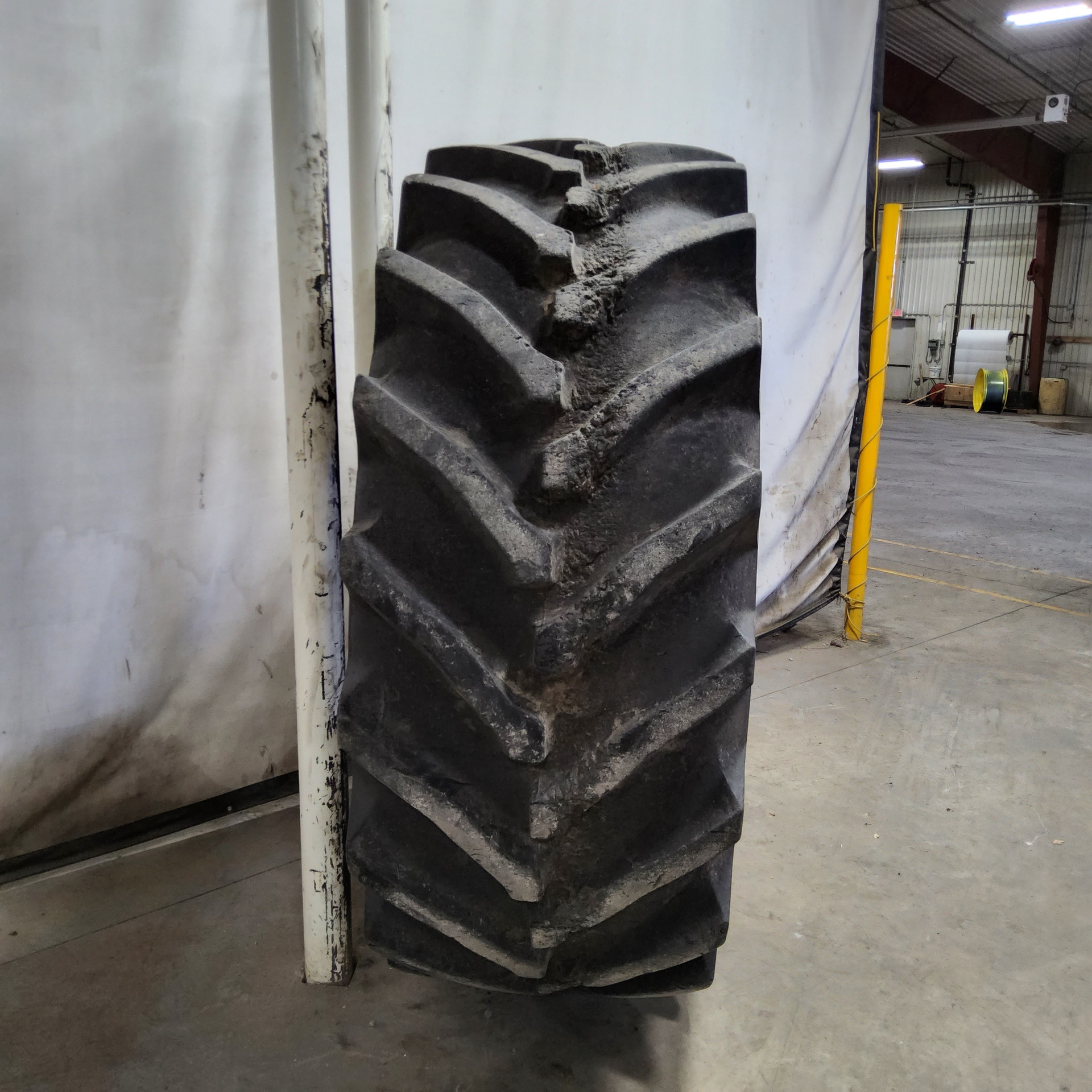Used800/70R38 Titan Farm AG49M Radial R1 Agricultural Tires for Sales
