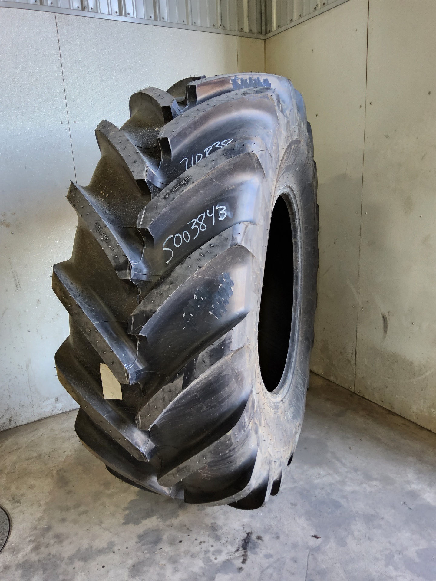 Used710/70R38 Michelin MachXBib R1W Agricultural Tires for Sales NTS