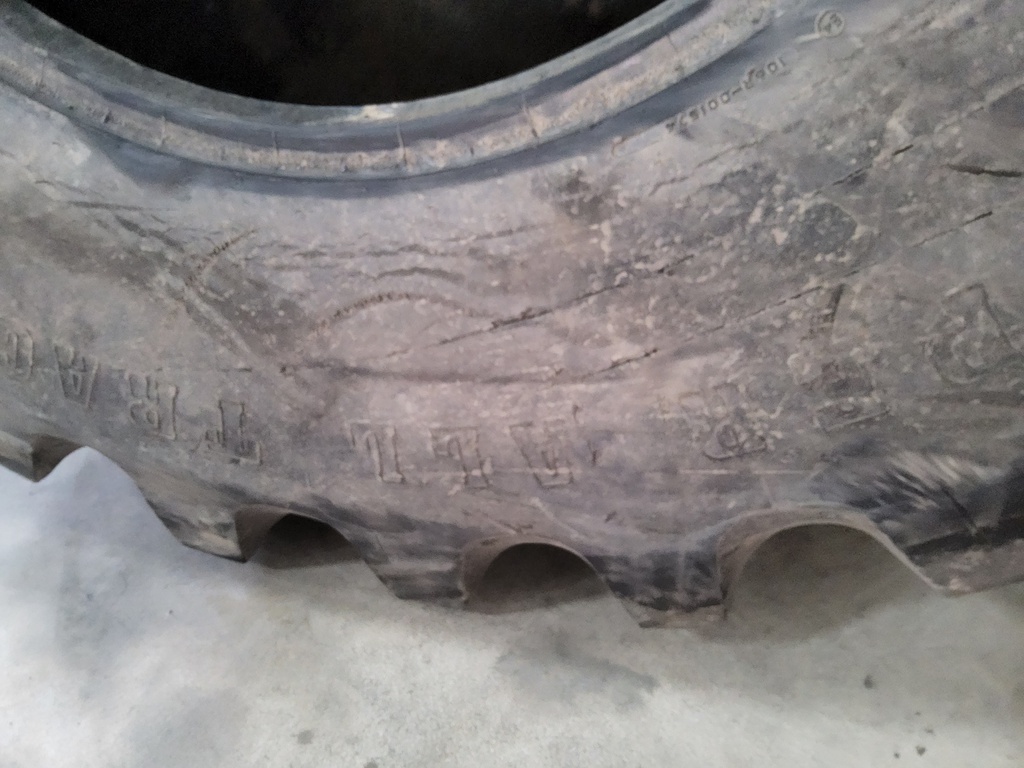 30.5/L-32 Firestone Super All Traction 23 R-1 164A 99%